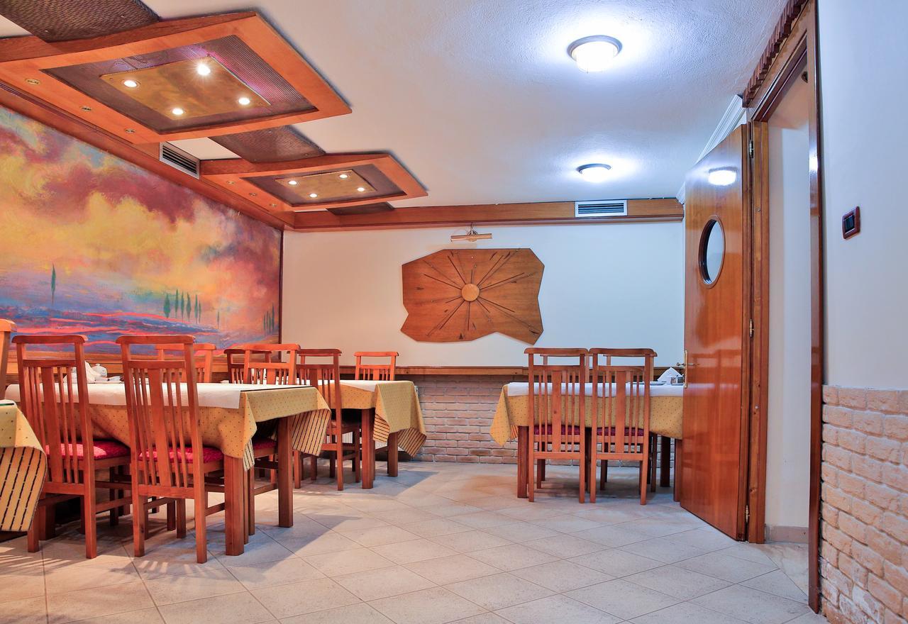 Hotel Gold 3*
